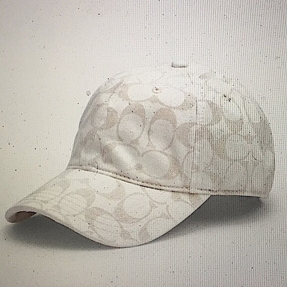 COACH - SIGNATURE HAT W/ “C” LOGO (NWT) - Picture 7 of 9